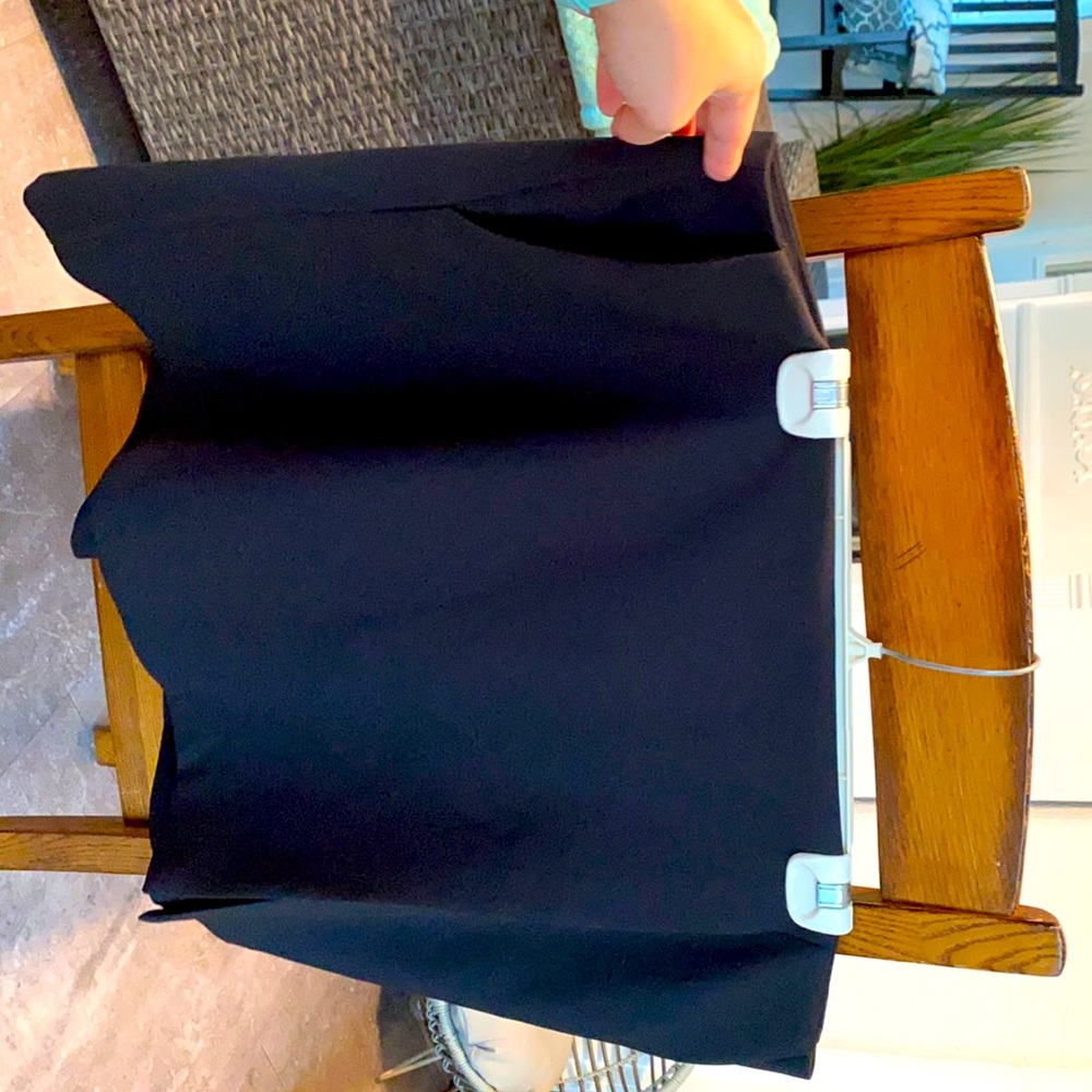 Black skort